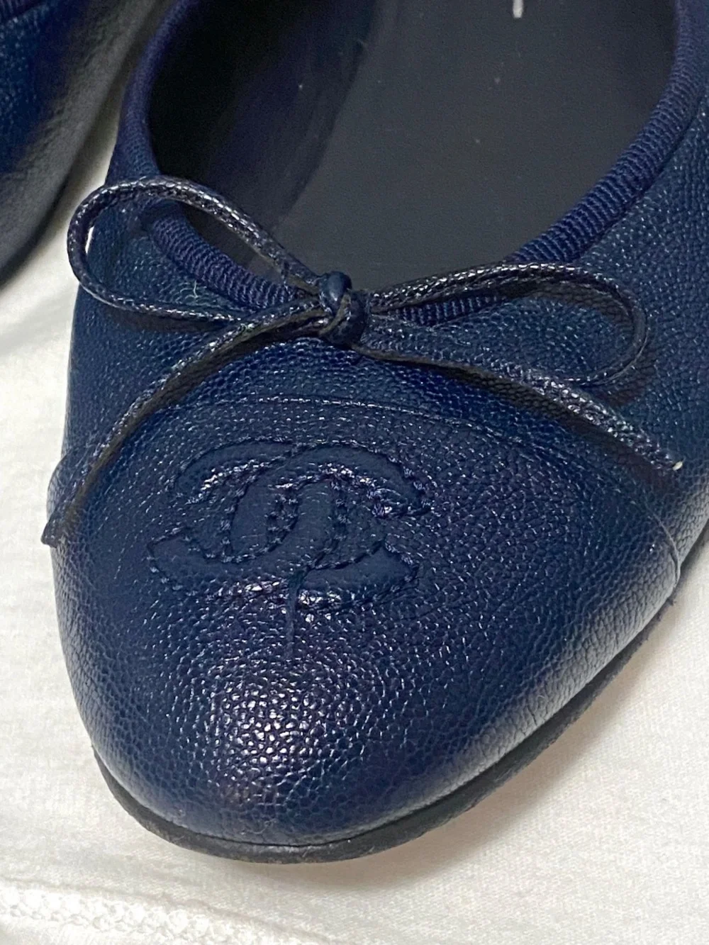 RARE! CHANEL Navy Blue Lambskin Classic Cap-Toe Ballerina Flats Size 38